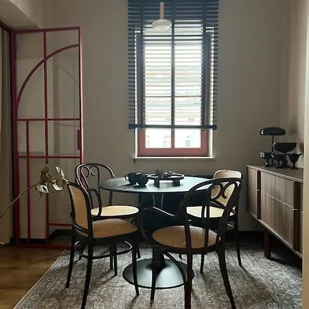 Entu Odrzanska Apartment *